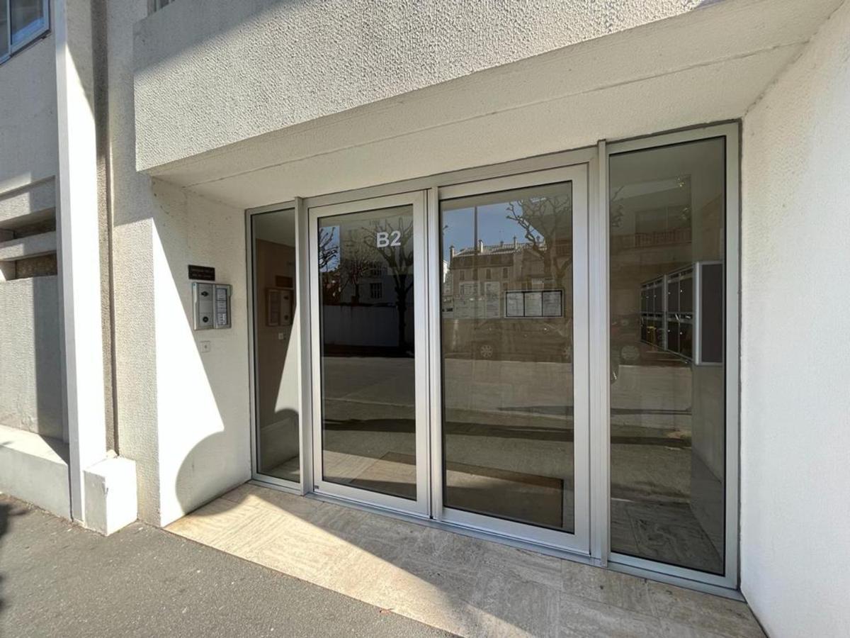 Appartement T4 Avec Parking, Balcon Et Proche Commerces A Biarritz - Fr-1-239-921 Exterior foto